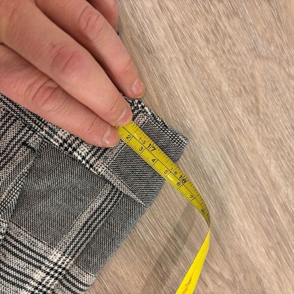 Banana Republic High Rise Tapered Ankle Crop Pants Women's Gray Plaid NWT sz 12 - Picture 13 of 13